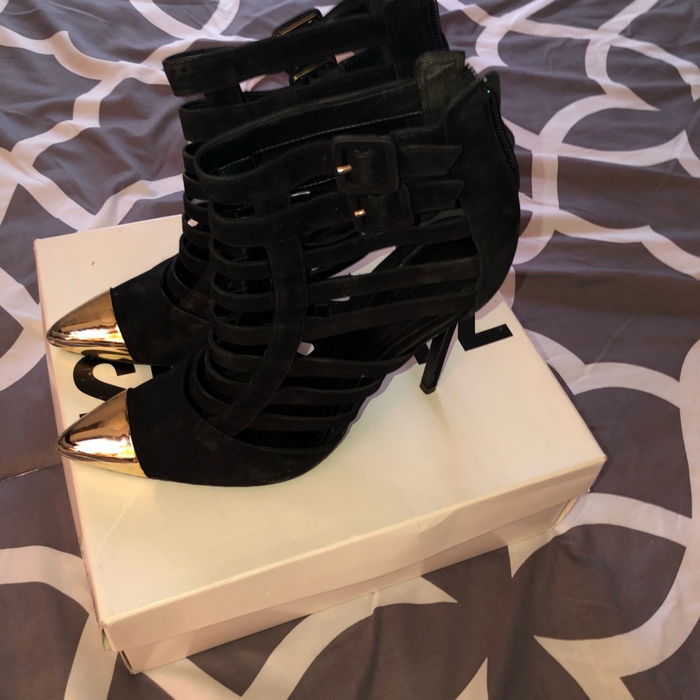 Schutz Gold Toe bootie/pumps